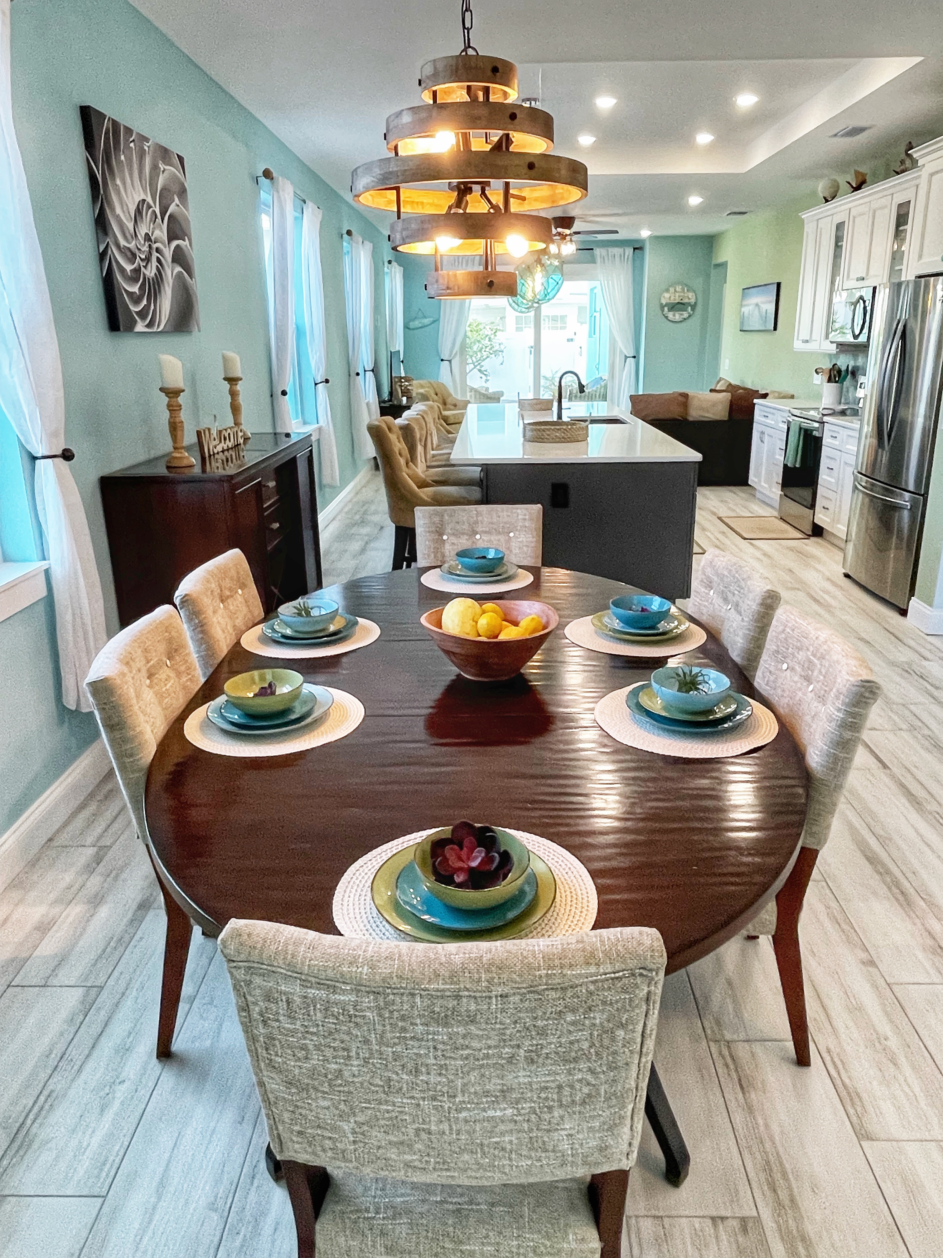 Cozy Canaveral House dining and living space
